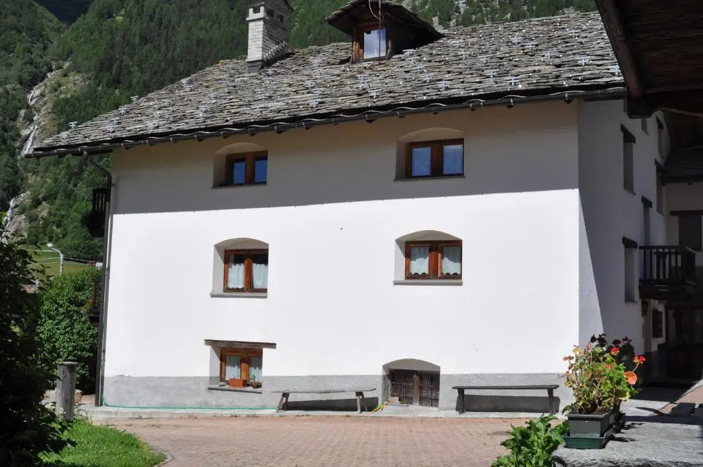Flora Alpina apartments-Residenza Verdebjo