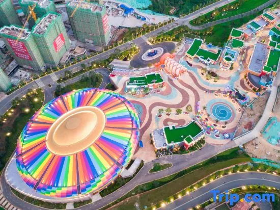 Youxi Resort Hotel (Fuxian Lake Cambrian Happy World）