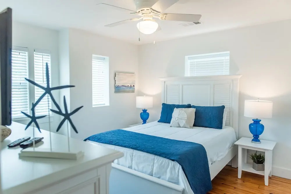 La Concha Cottage 3 Bedrooms 2.5 Bathrooms Condo