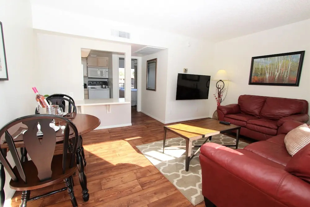 226 Fully Furnished with WiFi by RedAwning