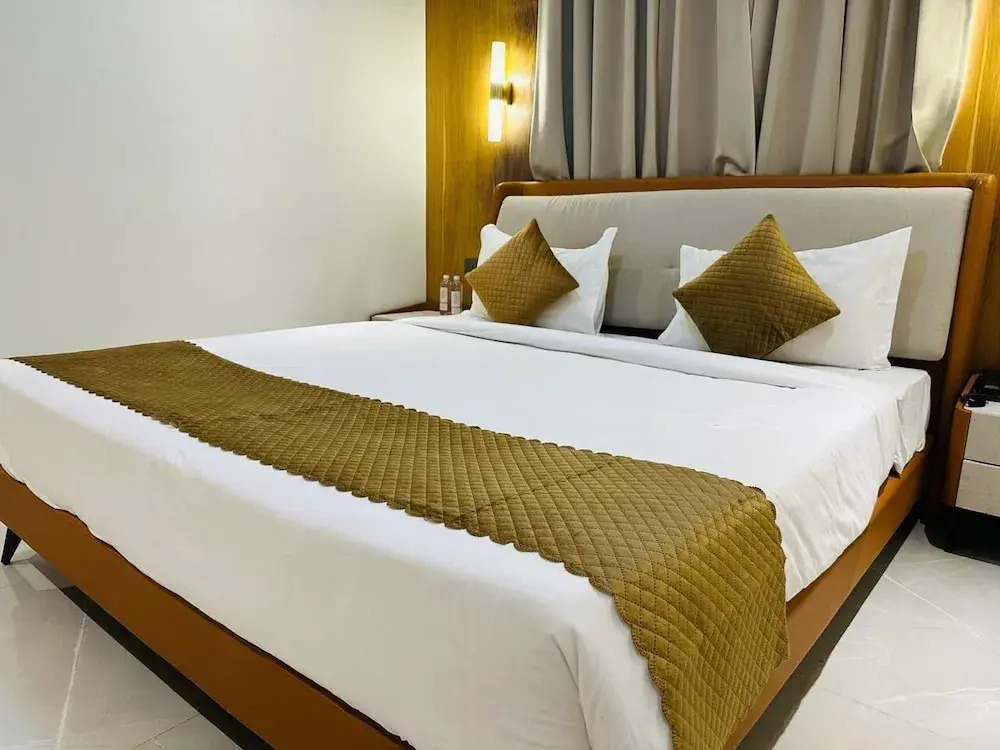 Hotel TAAR TANGERINE Gachibowli