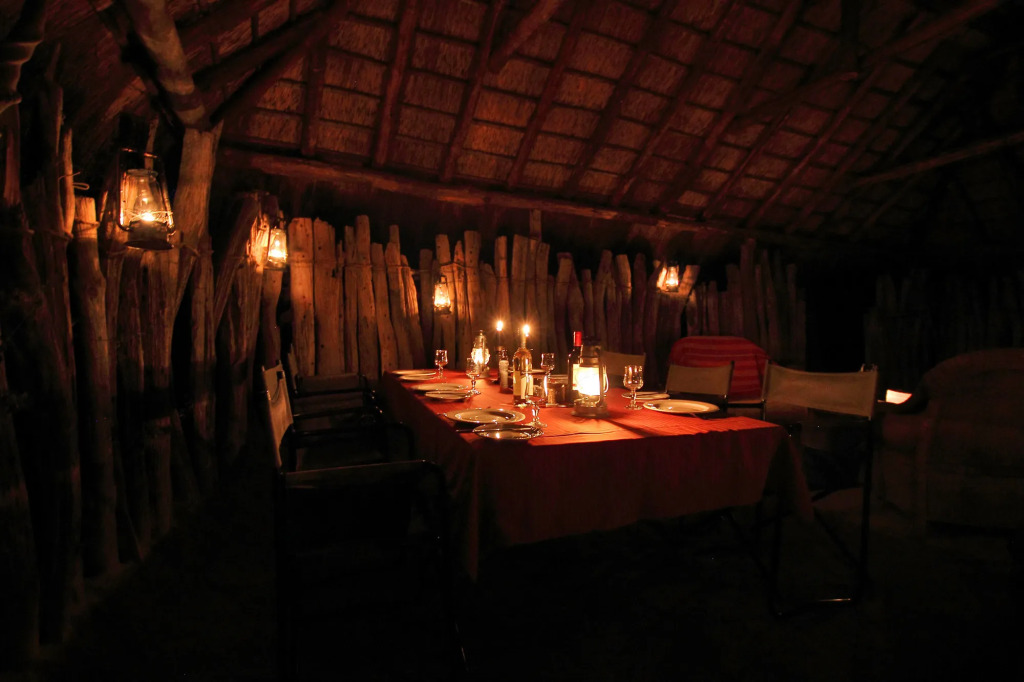 Quatermains 1920s Safari Camp - Amakhala Game Reserve