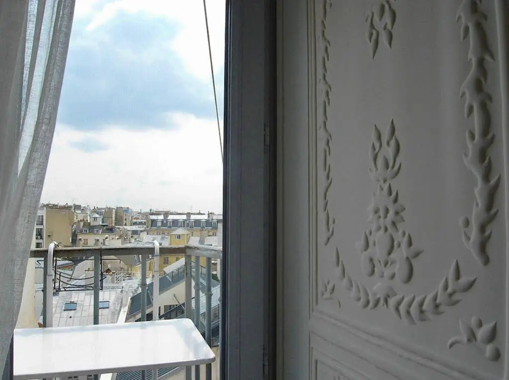 Cute Nest in Marais District