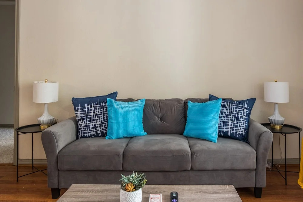 Luxe Midtown Apartments by Frontdesk