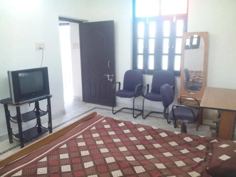 Manhar Vilas Hotel
