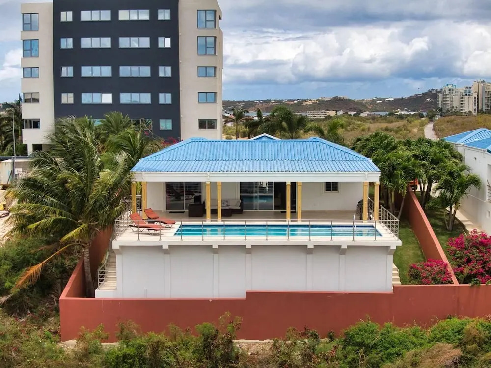 3 Bed Villa Sleeps 6 Pool Priv Patio