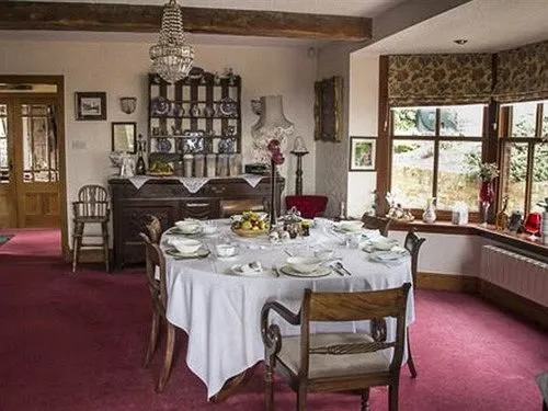 Crosshill House