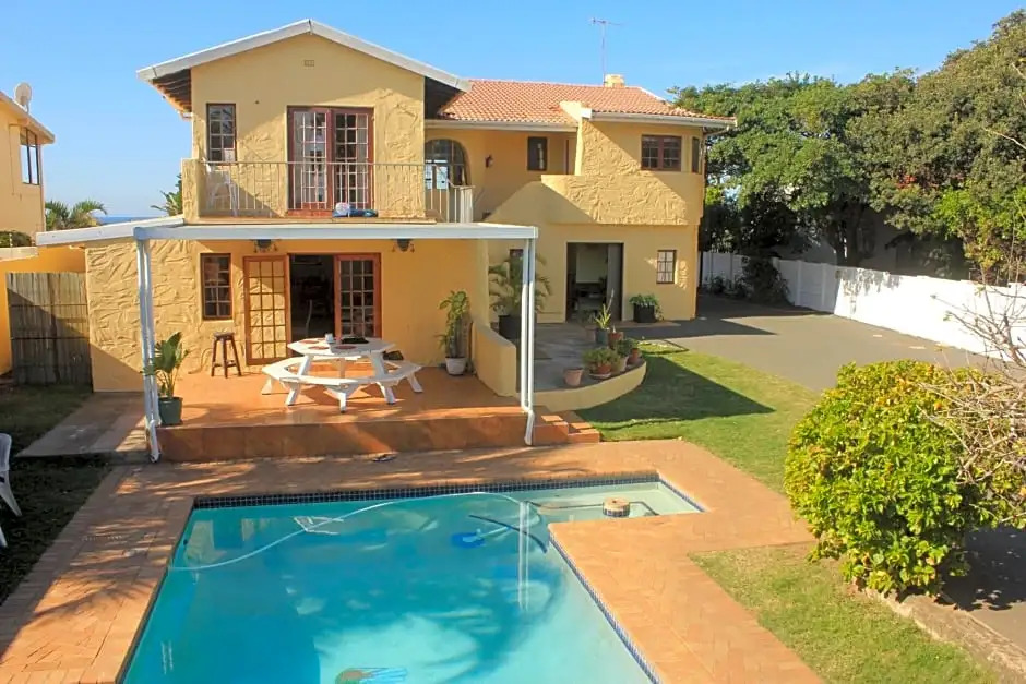 Glenashley Beach Accommodation - B&B and Backpackers