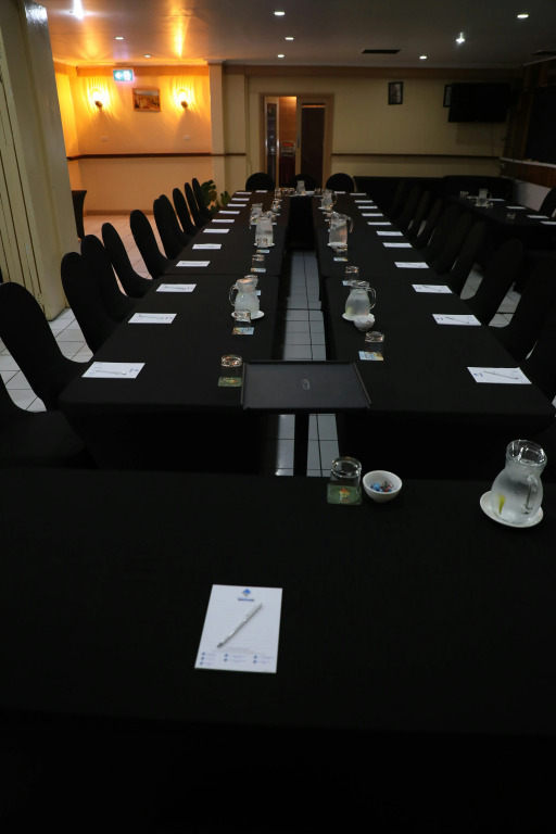 Huon Gulf Hotel