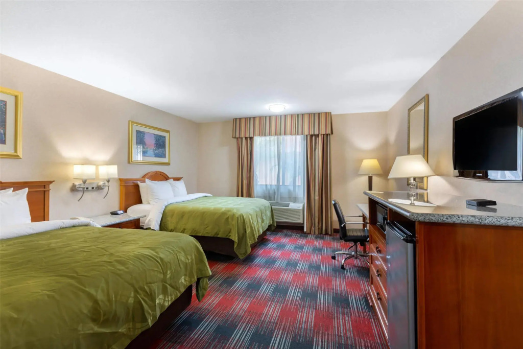 Quality Inn & Suites Oceanside Near Camp Pendleton