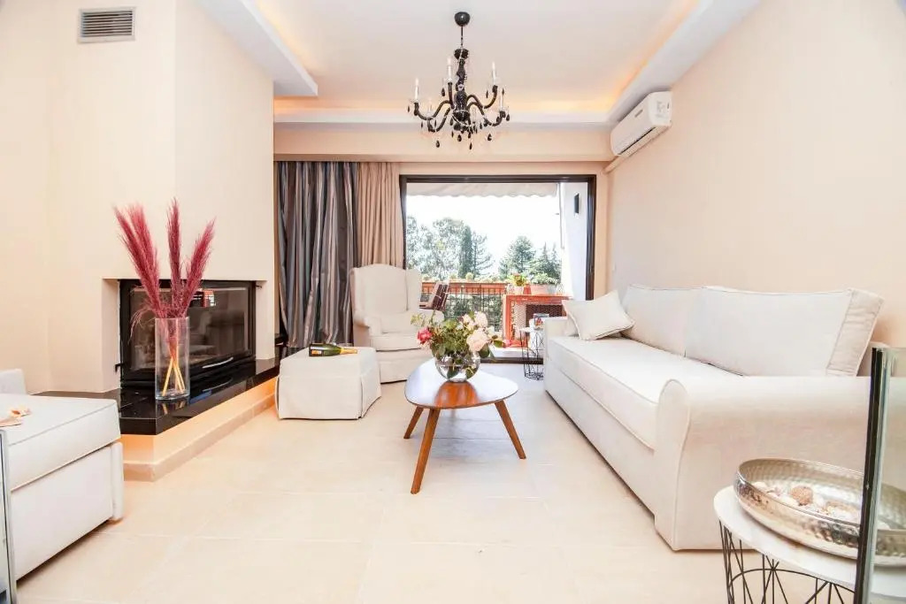Ninos Luxury Apartment