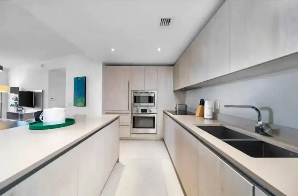 Beautiful Hyde Resort Luxe 2BR Private Beachfront