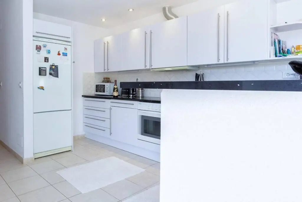 15-Modern Apartment in Higueron, Fuengirola!