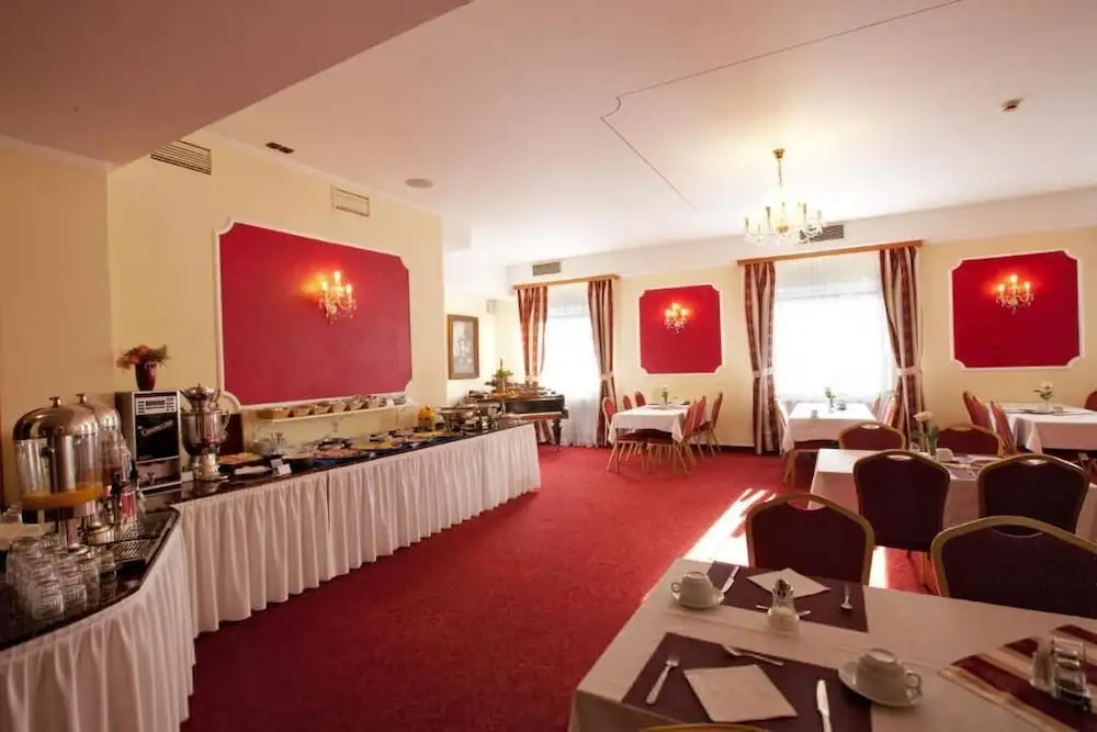 Hotel Savoy