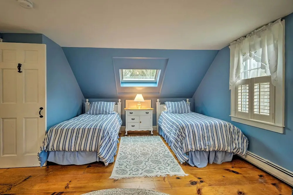 1 Mi to Nauset Beach: Upscale Orleans Home w/ Deck