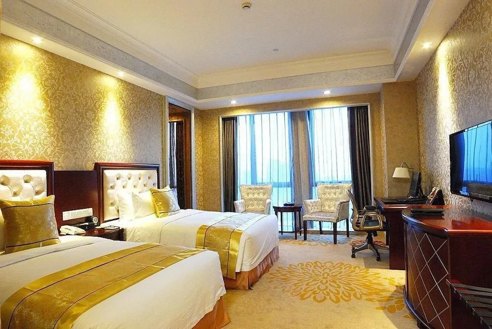 Oceania Hotel