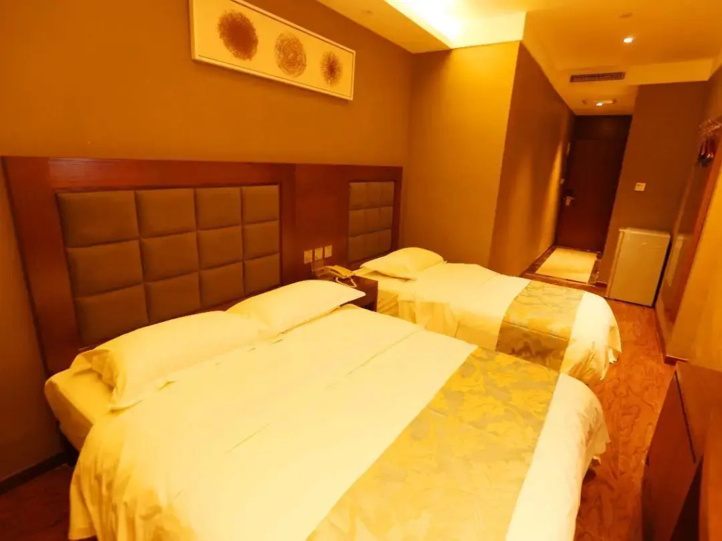 Super 8 Hotel (Beijing South Railway Station, Corner Men West Subway Station)