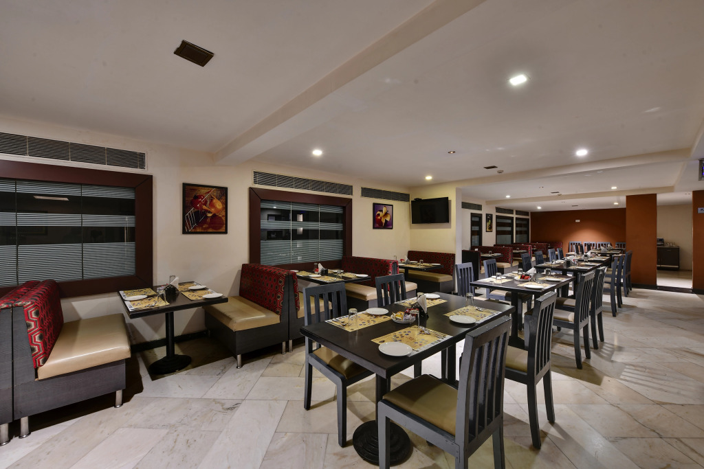 Click Hotel Yuvraj