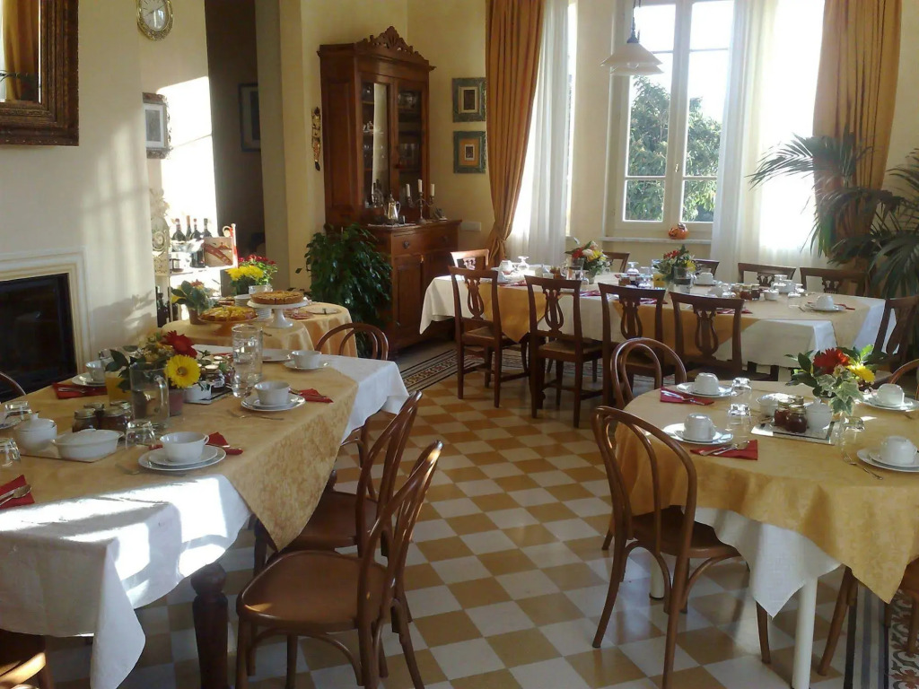 Marta Guest House