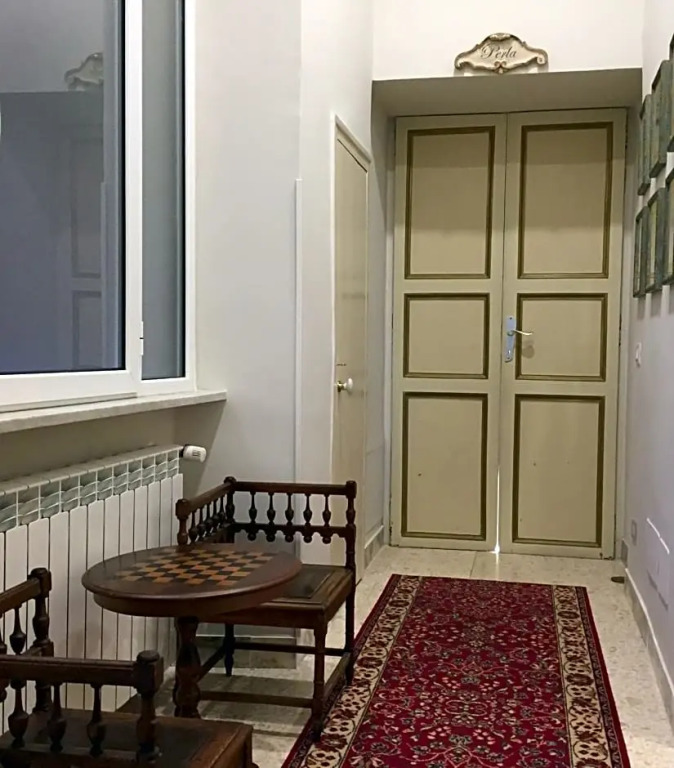 B&B Theodora