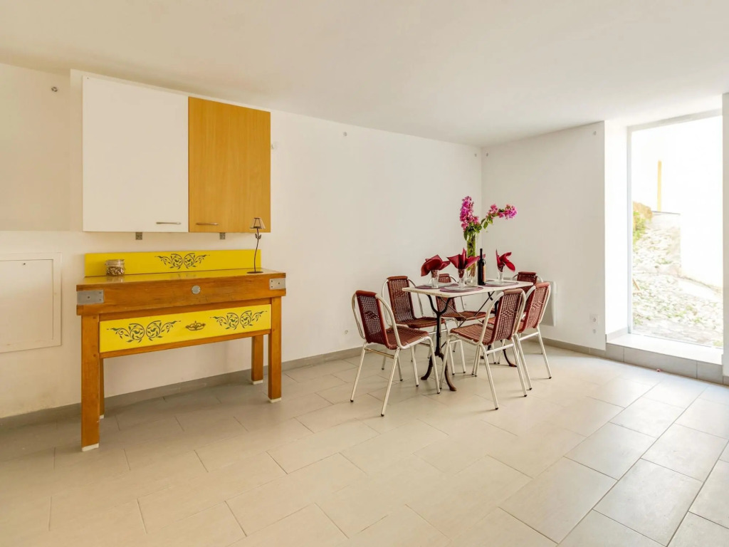 Comfortable Holiday Home in Montouliers near Bize Minervois