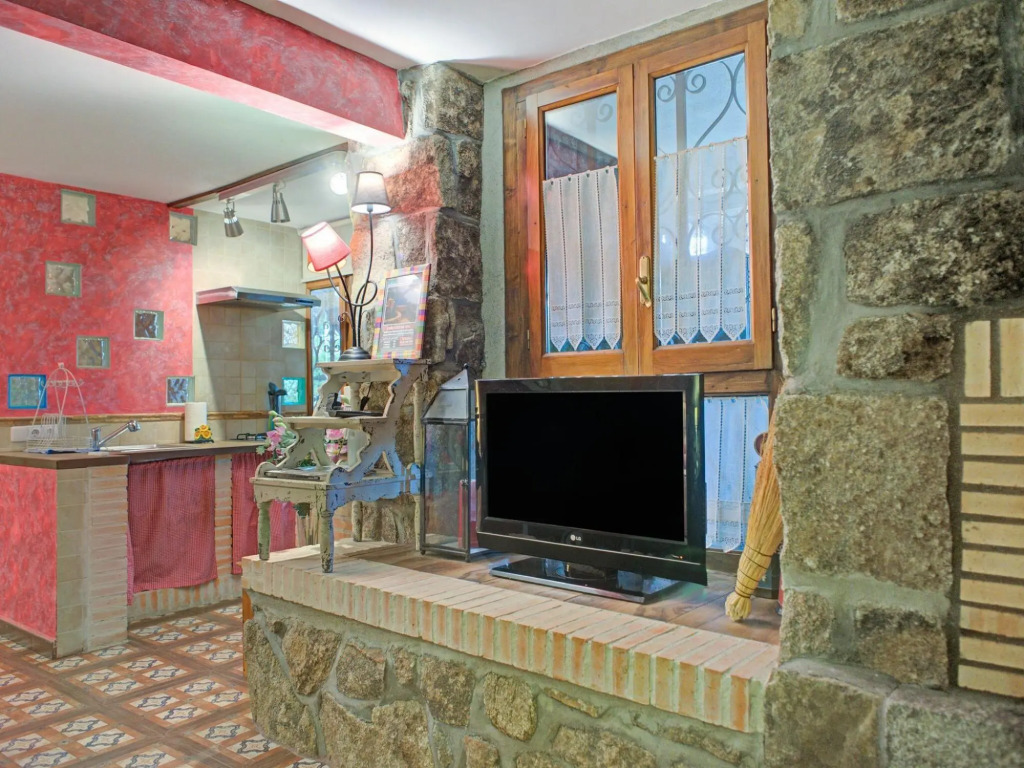 Flat in Galapagar with Spa and Mountain Views