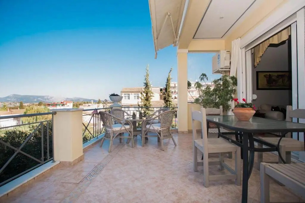 Koryfo Penthouse, 3km from Corfu Old Town (Kanoni)