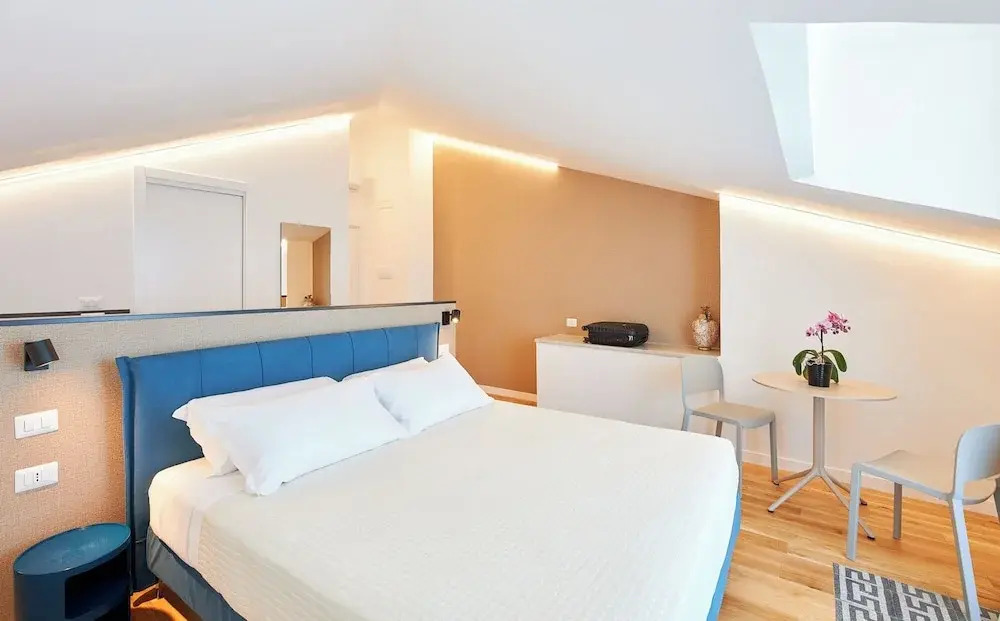 Via Lungomare De Simone