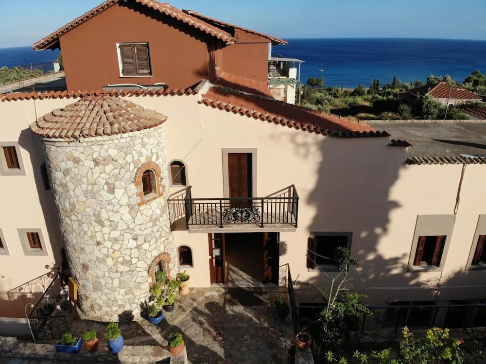ZagaMilos Hotel