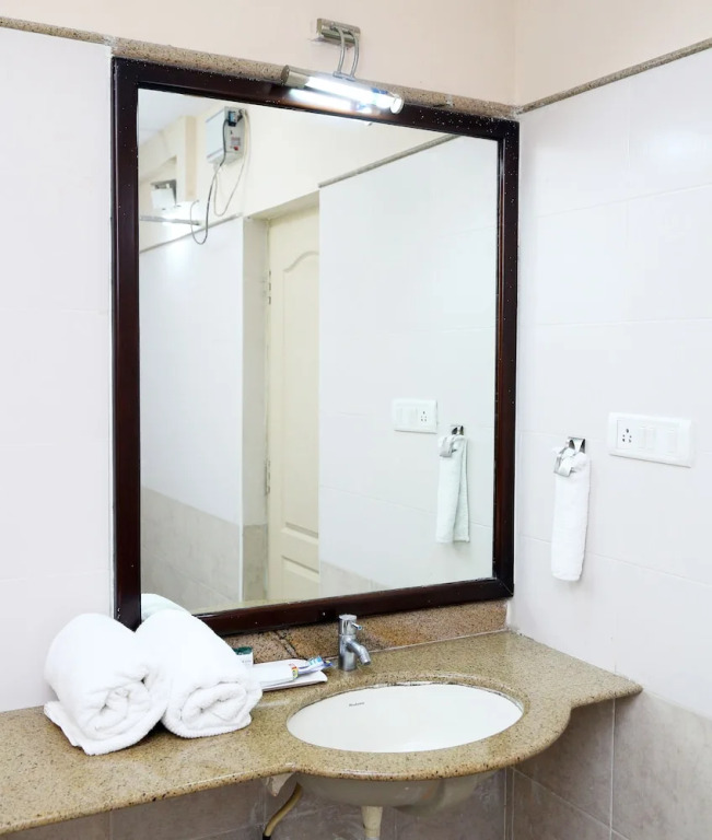 Pleasant Moments -Business Hotel