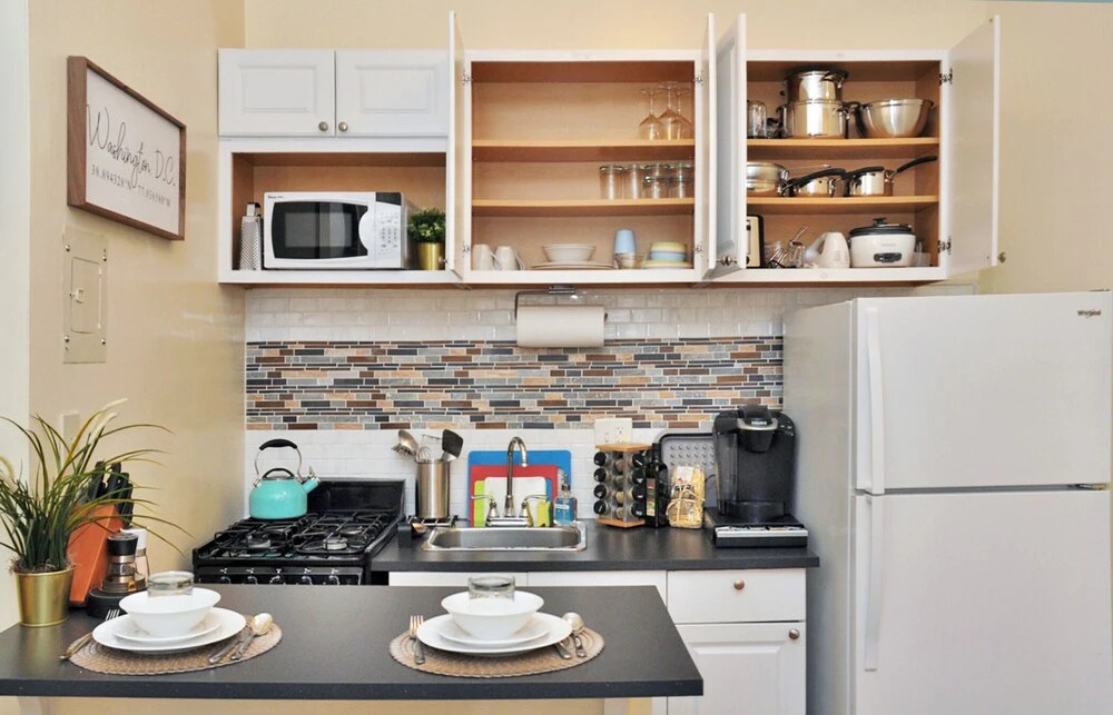 CH5 & CH7 - Majestic View Fully Furnished 1BR Dog Ok