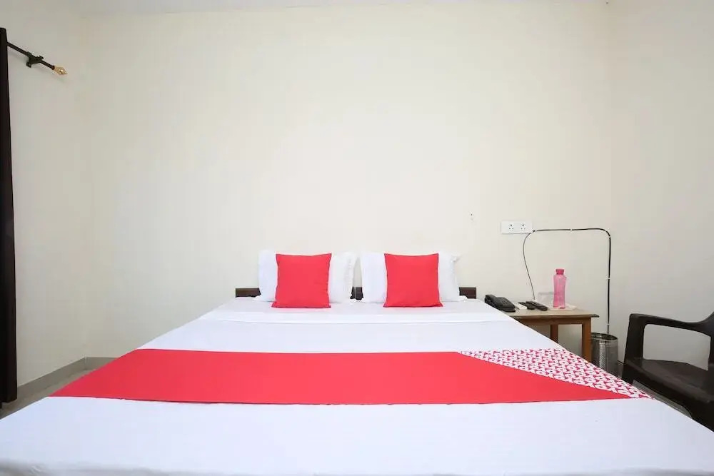 Jb Lodge By OYO Rooms