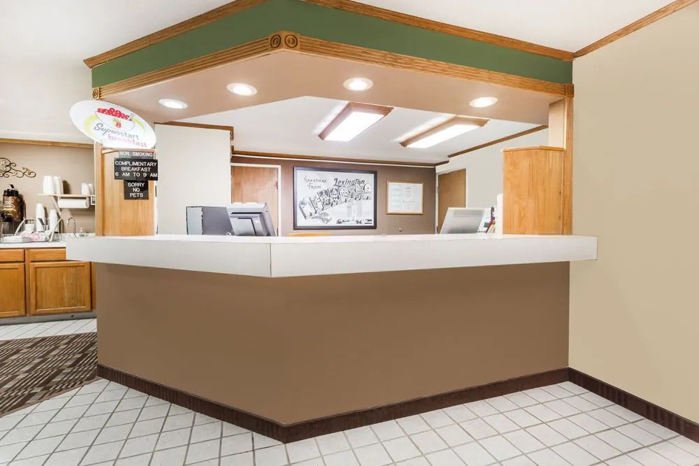 Super 8 Lexington
