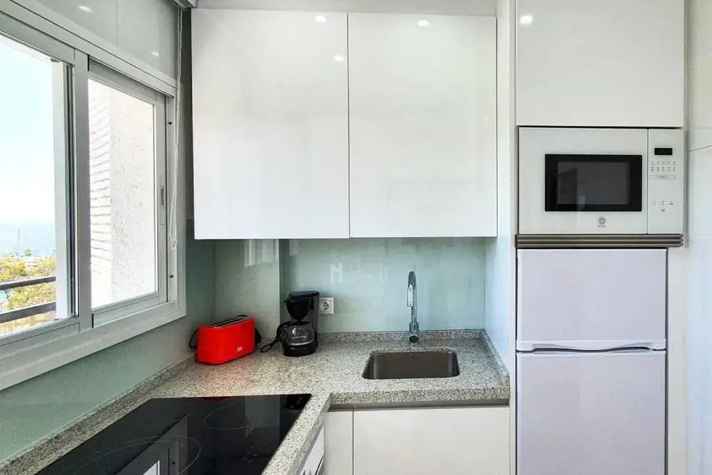 SKOL 521. Fantastic Studio on the Beachfront for Holiday Rental.