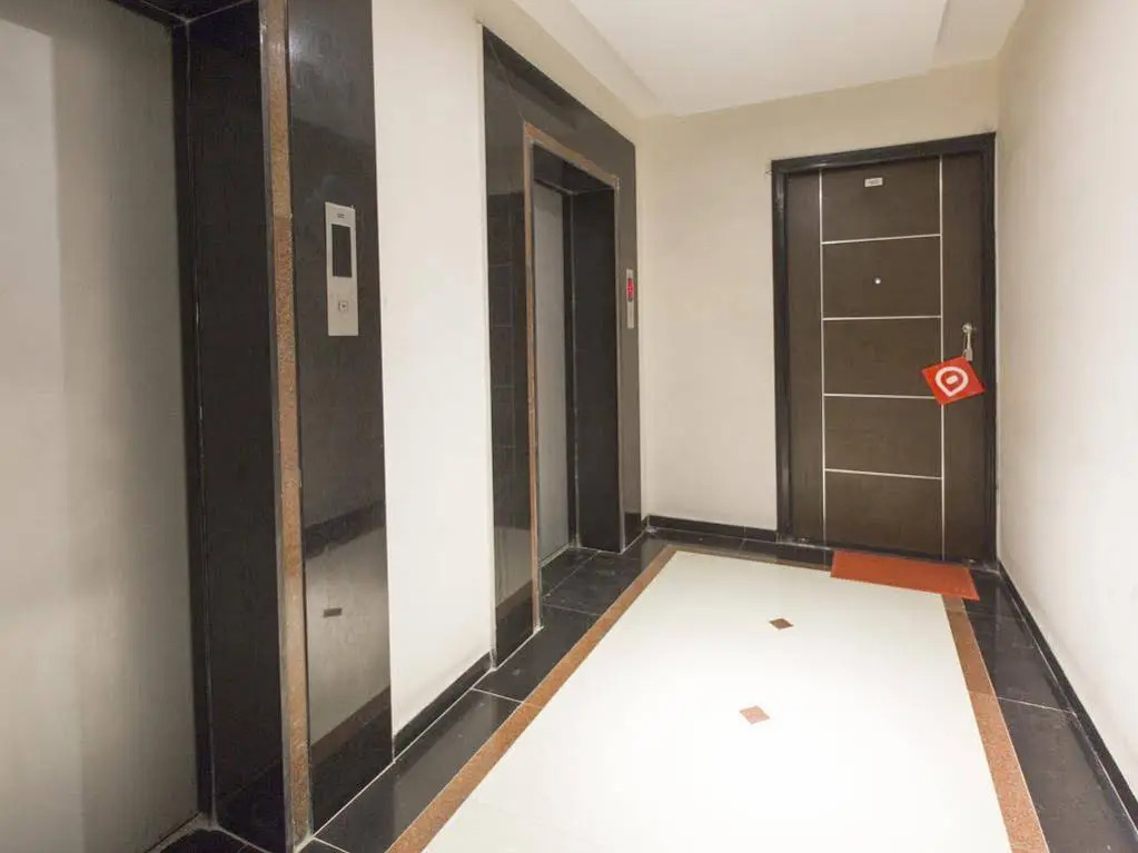 OYO Apartments BKC Kalanagar