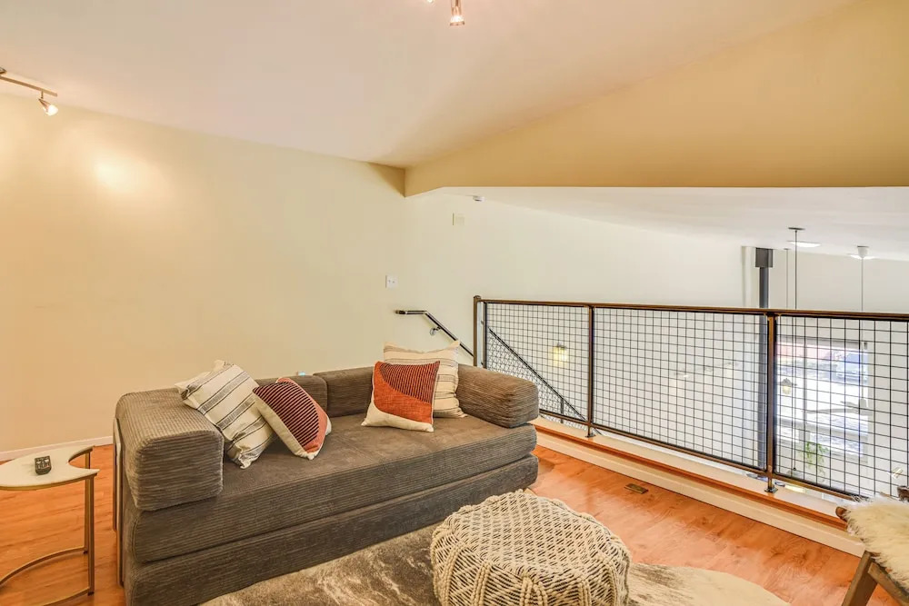 Modern Santa Fe Desert Loft w/ Fireplace