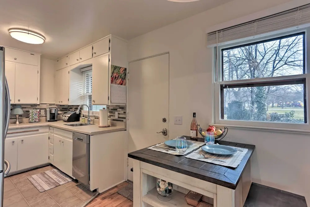 Couples Getaway in North End Boise - Walk to Dtwn