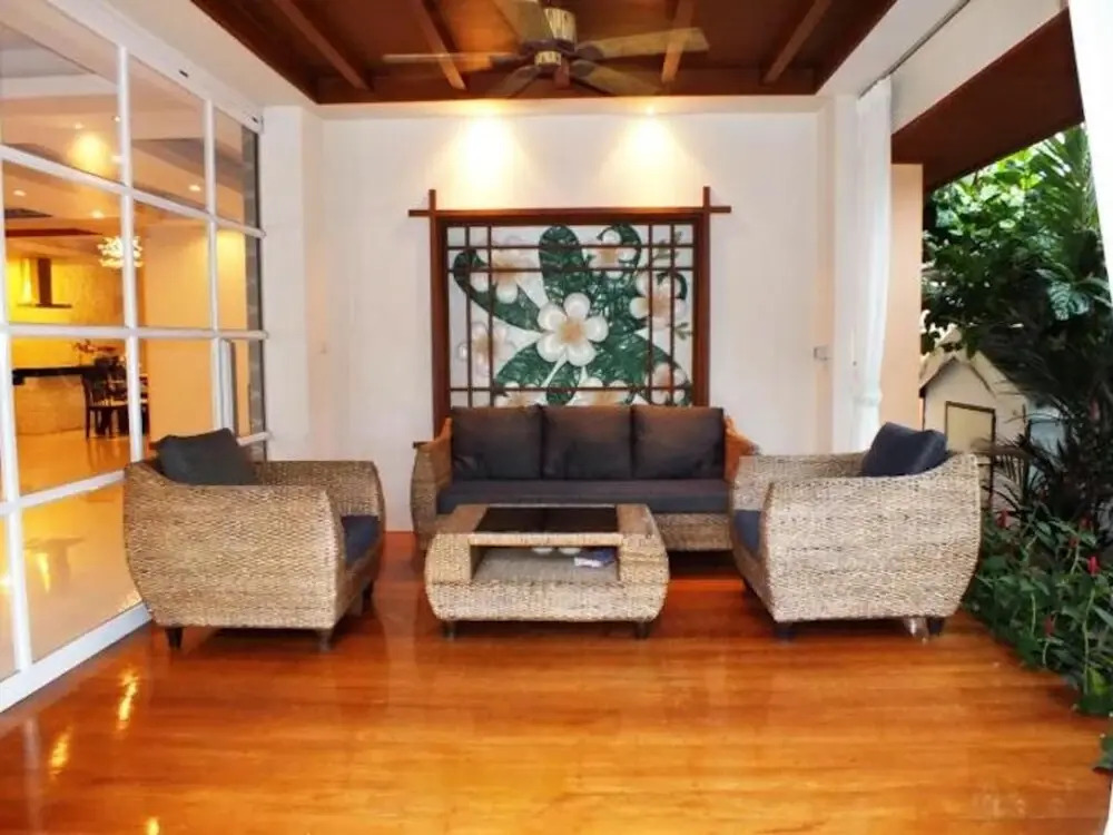 4 Bedroom Private Pool Bungalow Walking Street 15 Min Ride Away