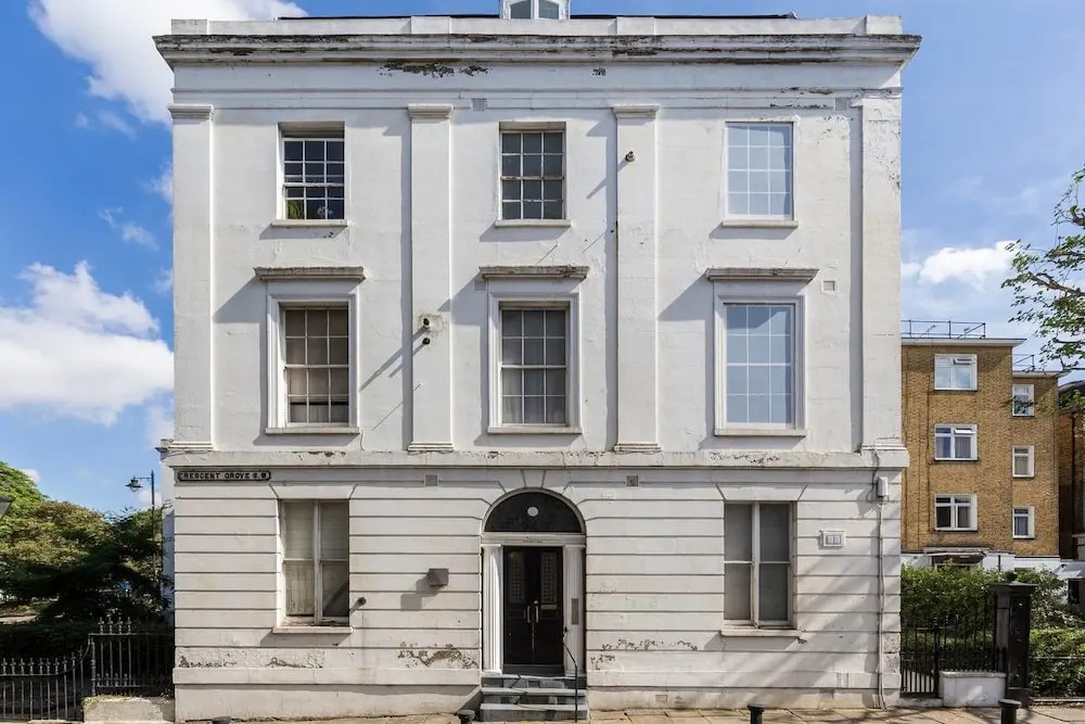 Cosy & Chic Nest 2min From Clapham Common Tube!