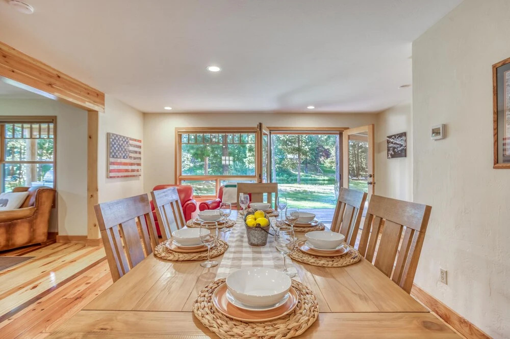The Settle Inn Riverfront Retreat