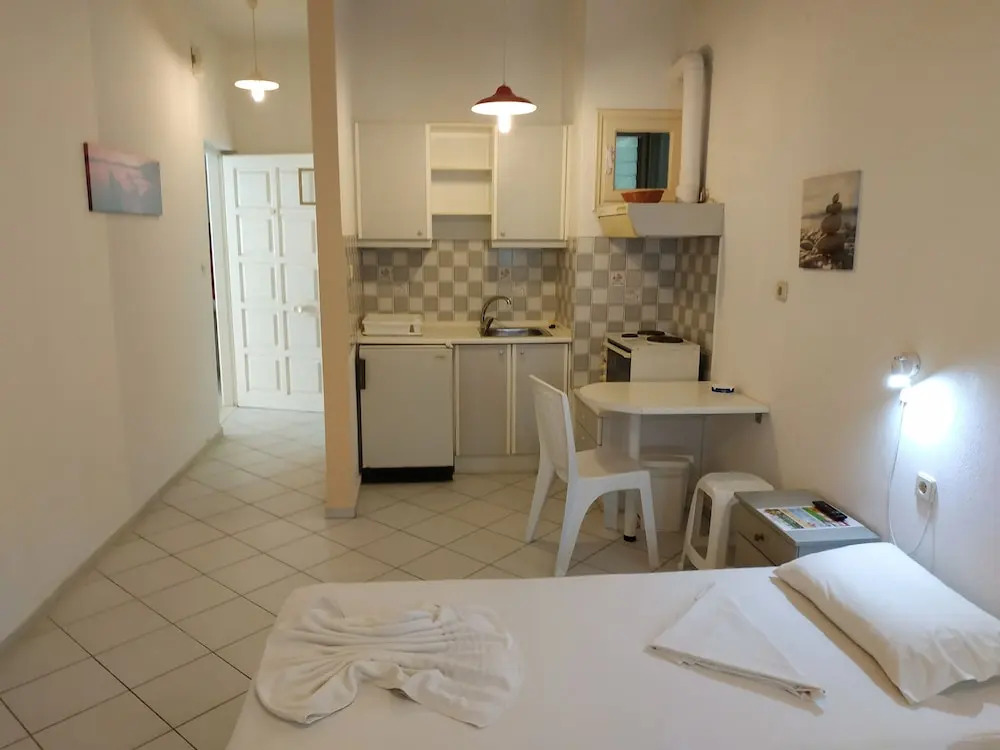 Beach Studio for Upto 3 Persons in Agia Pelagia