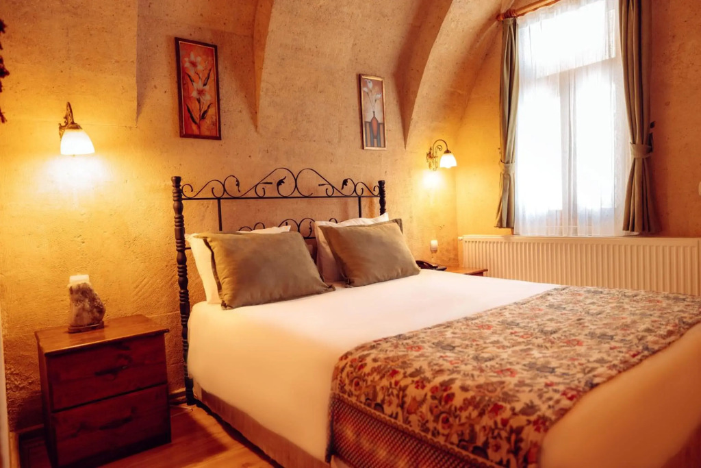 Melis Cave Hotel