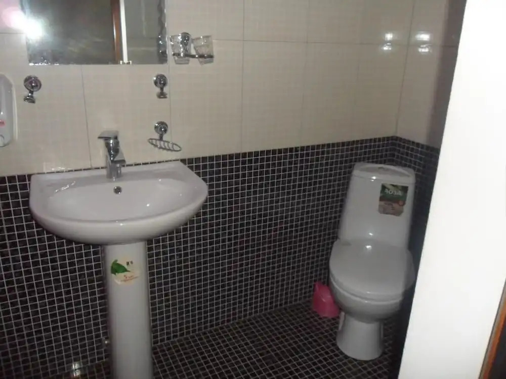 Kuze Hotel