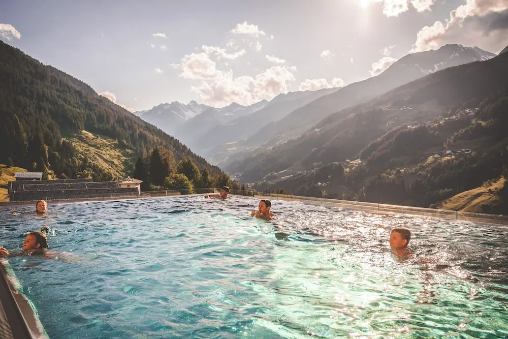 Boutique Hotel und Chalets Bergwiesenglück