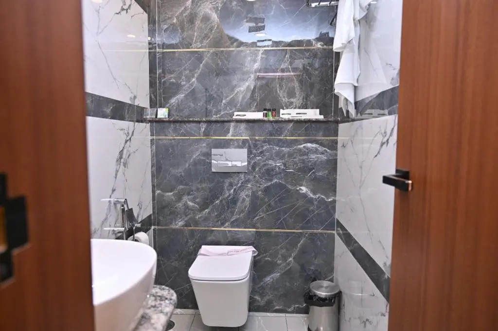 FabHotel Vatsa Residency