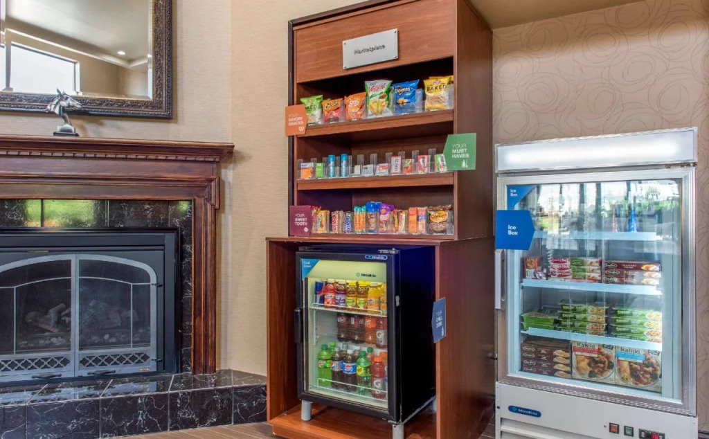Comfort Suites Louisville Airport