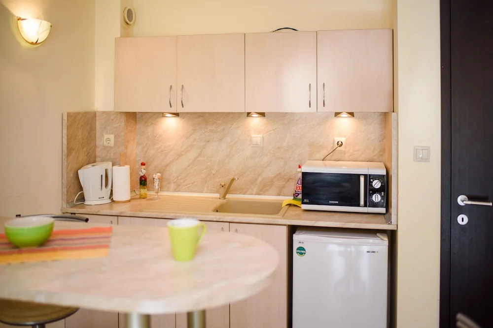 SEAVIEW BG Beach Front Suites