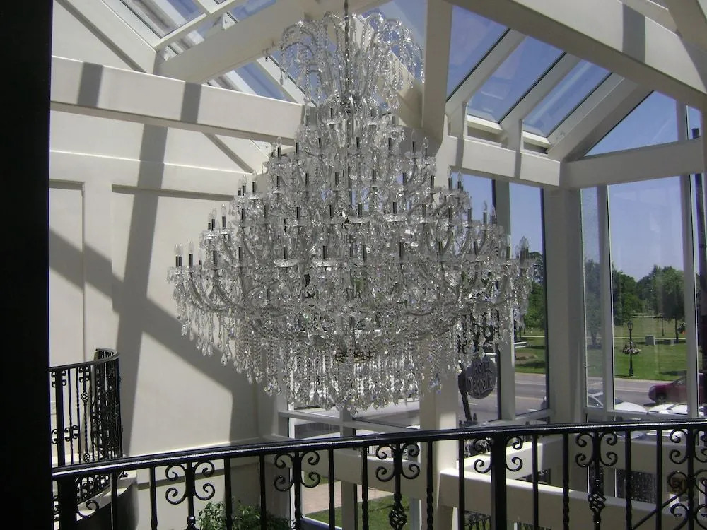 The Hotel Magnolia