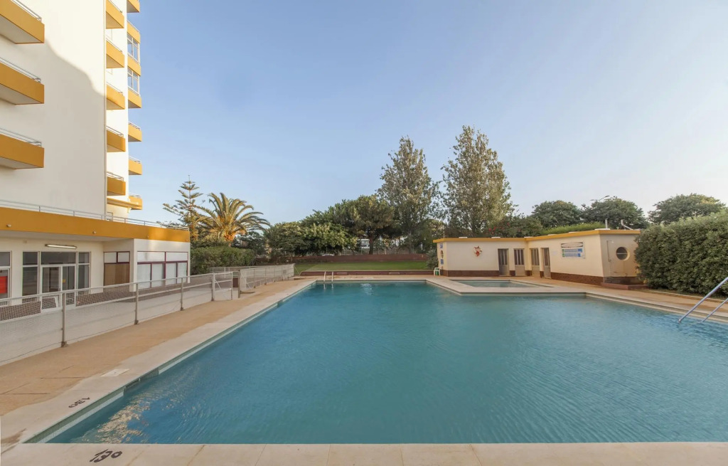 B43 - Spotless Seaview Apartment