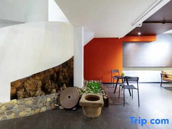 Phoenix Mobai Homestay